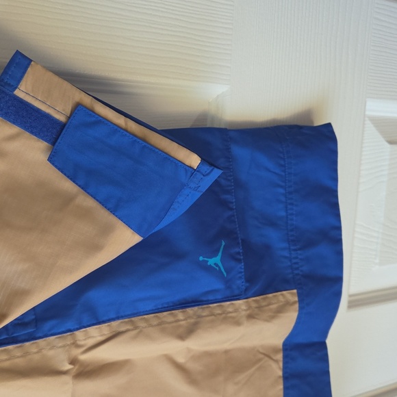 Jordan Utility Jacket M NWT Convertible Women's Blue and Tan $175 - Picture 9 of 13